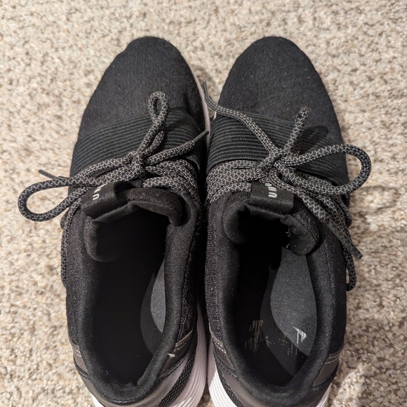 Under armour shoes, size 8.5, black - Picture 3 of 7